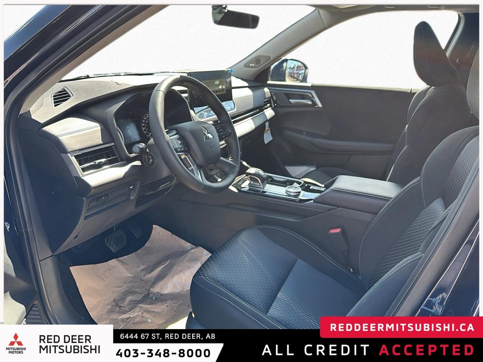 2025 Mitsubishi Outlander SE S-AWC-7