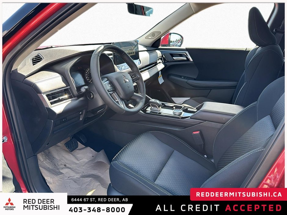 2025 Mitsubishi Outlander SE S-AWC-7