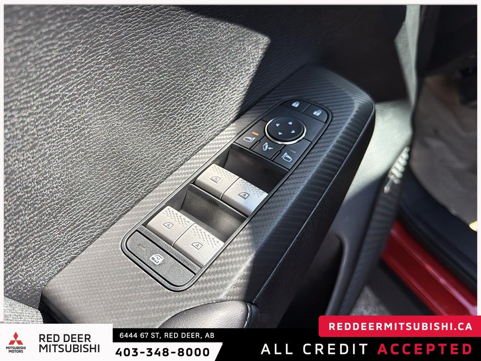 2025 Mitsubishi Outlander SE S-AWC-9