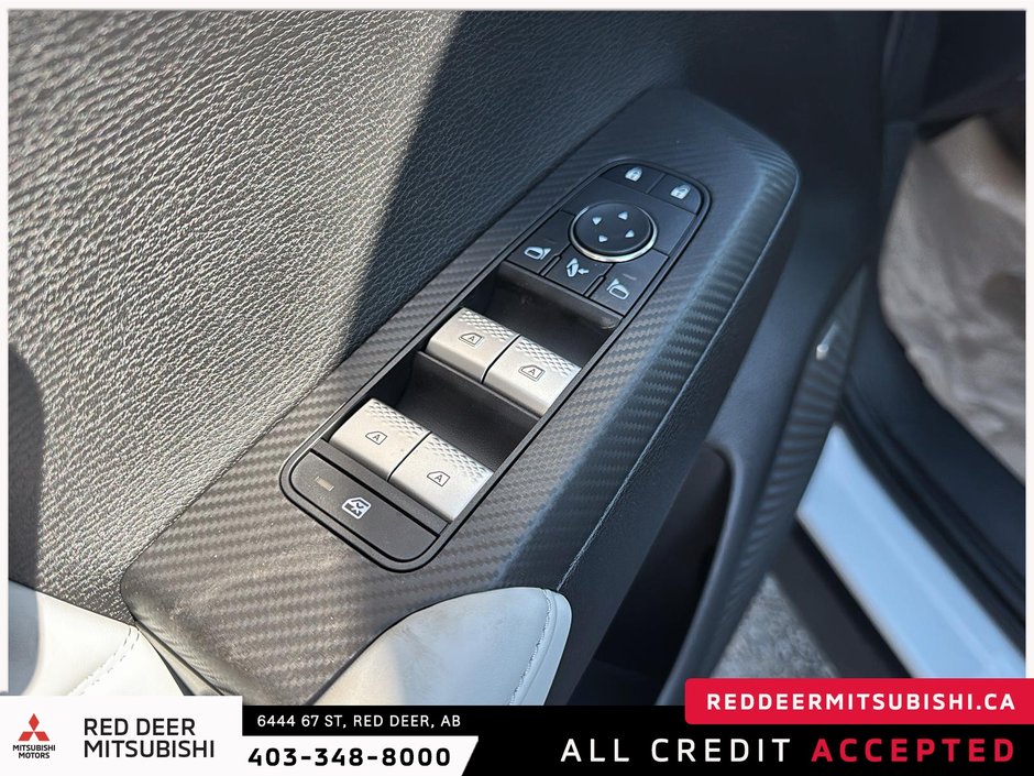 2025 Mitsubishi Outlander SEL S-AWC-9