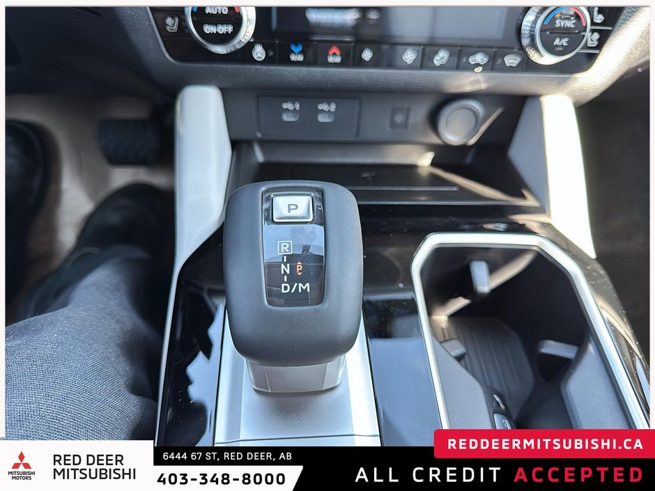 2025 Mitsubishi Outlander SEL S-AWC-13