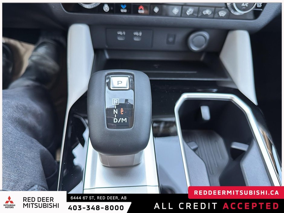 2025 Mitsubishi Outlander GT S-AWC TWO TONE ROOF-13
