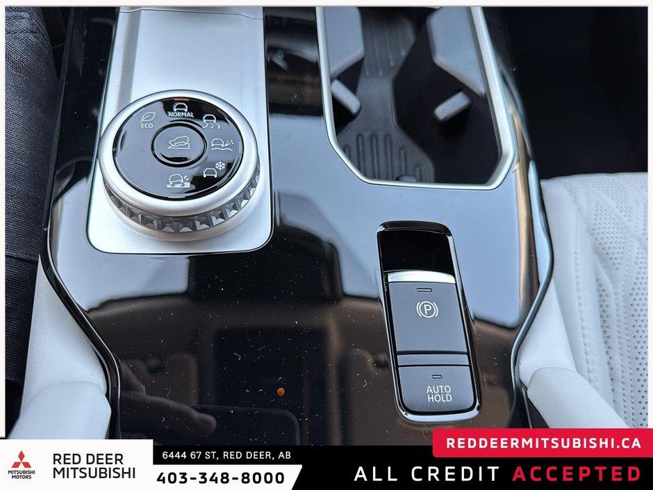 2025 Mitsubishi Outlander GT S-AWC TWO TONE ROOF-14