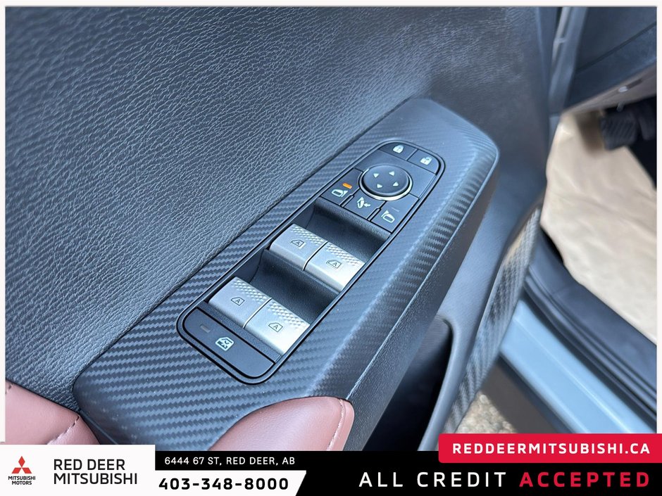 2025 Mitsubishi Outlander GT PREMIUM S-AWC TWO TONE ROOF-9