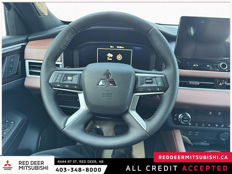 2025 Mitsubishi Outlander GT PREMIUM S-AWC TWO TONE ROOF-10