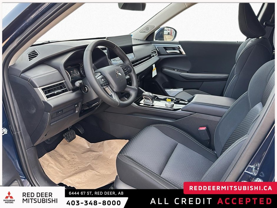 2025 Mitsubishi Outlander SE S-AWC-7