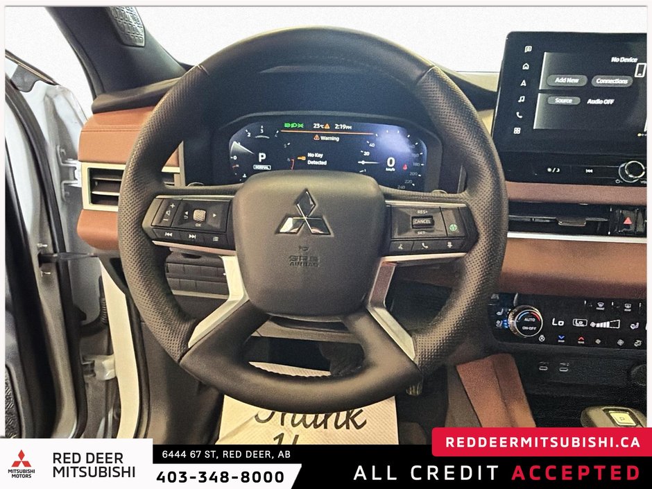 2025 Mitsubishi Outlander-16