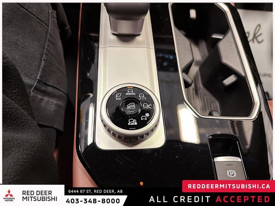 2026 Mitsubishi Outlander GT PREMIUM S-AWC-21