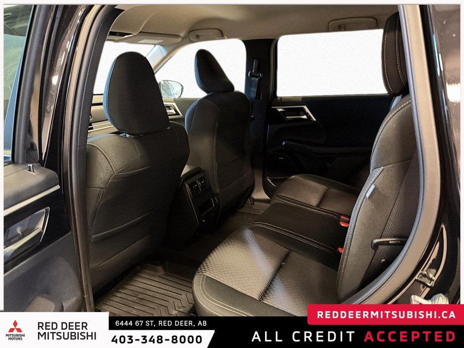 2026 Mitsubishi Outlander ES S-AWC-10