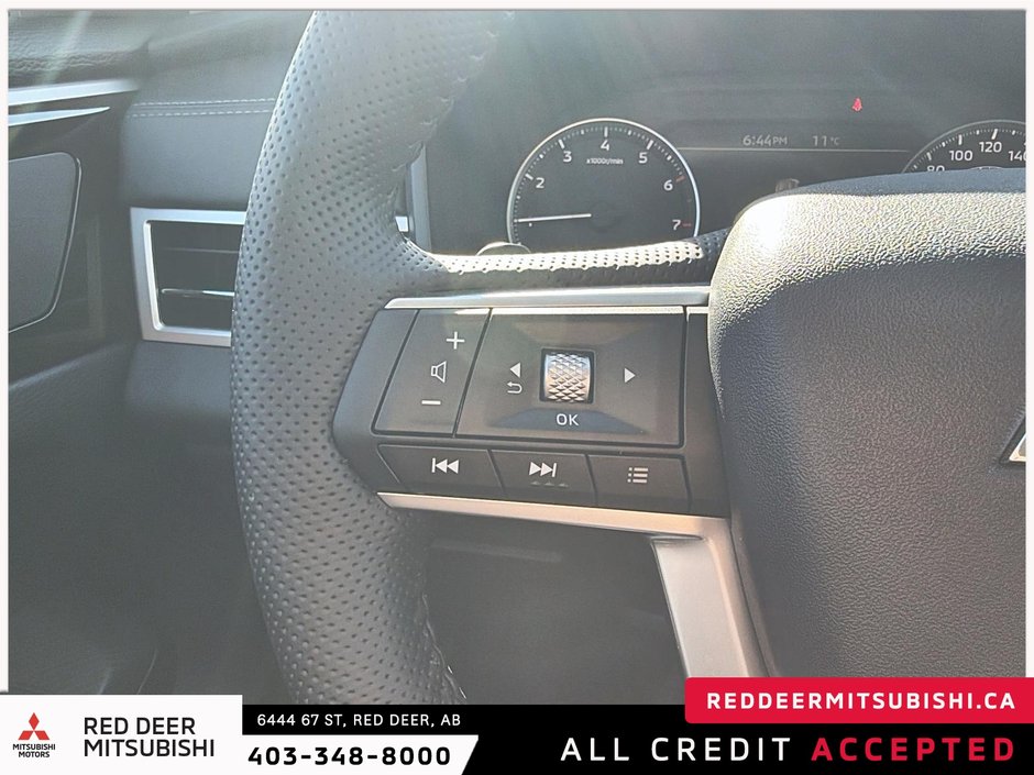 2026 Mitsubishi Outlander ES S-AWC-13