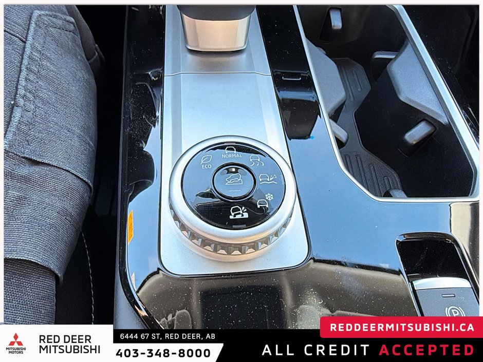 2026 Mitsubishi Outlander ES S-AWC-18