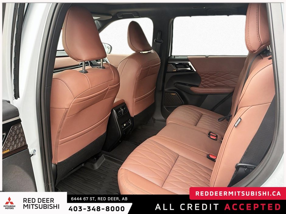 2026 Mitsubishi Outlander-12