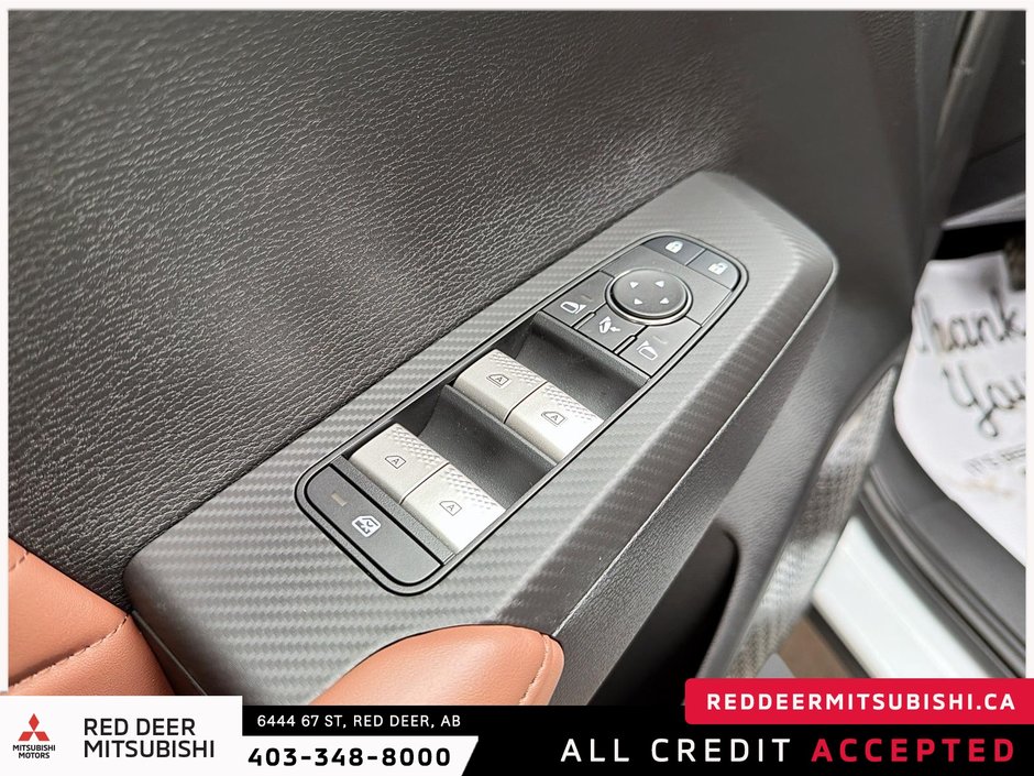 2026 Mitsubishi Outlander-13