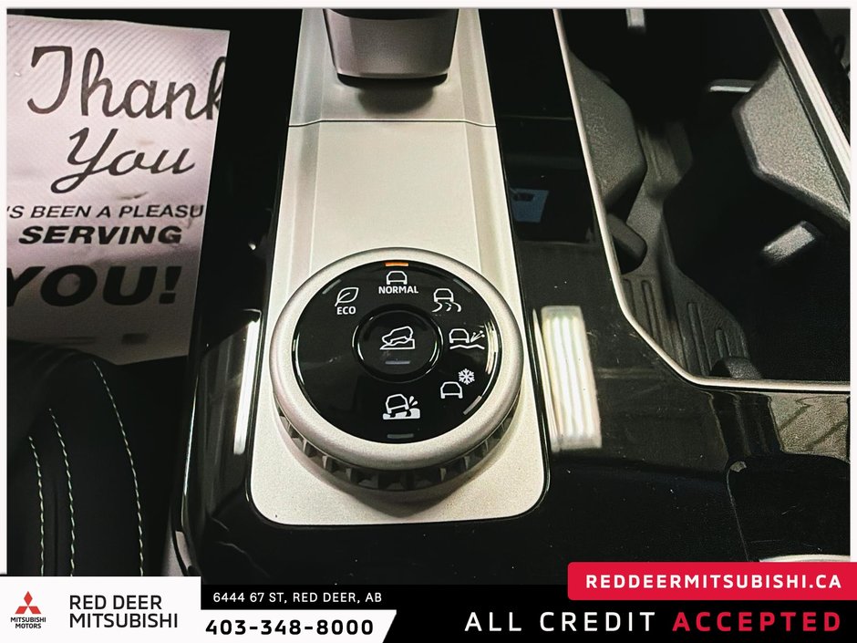 2026 Mitsubishi Outlander ES S-AWC-18