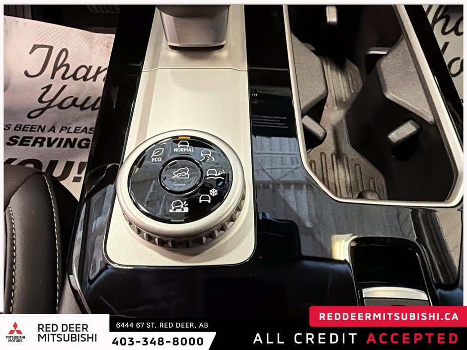 2026 Mitsubishi Outlander LE S-AWC-21