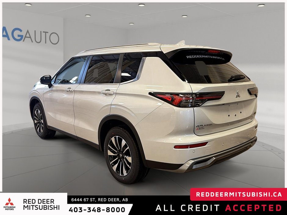 2026 Mitsubishi Outlander LE S-AWC-3