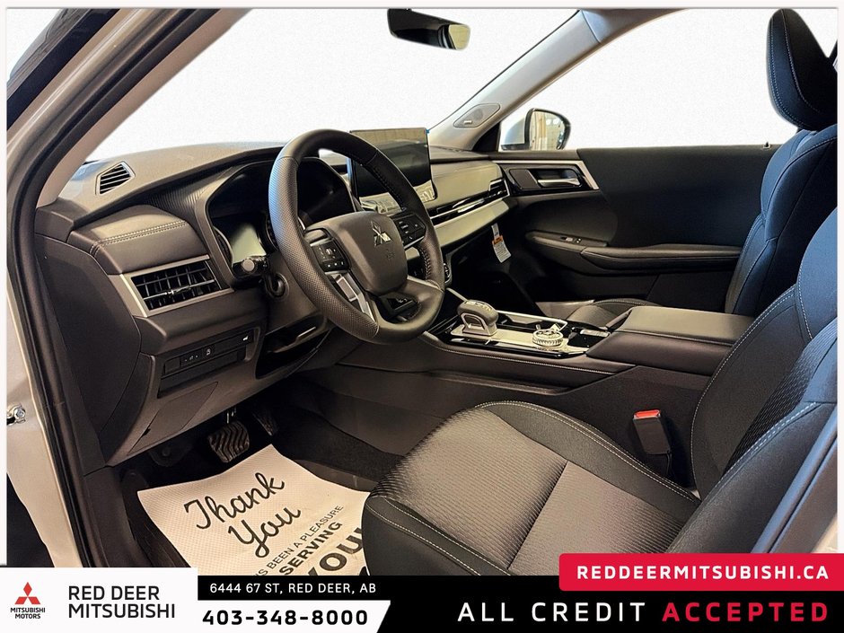 2026 Mitsubishi Outlander-9