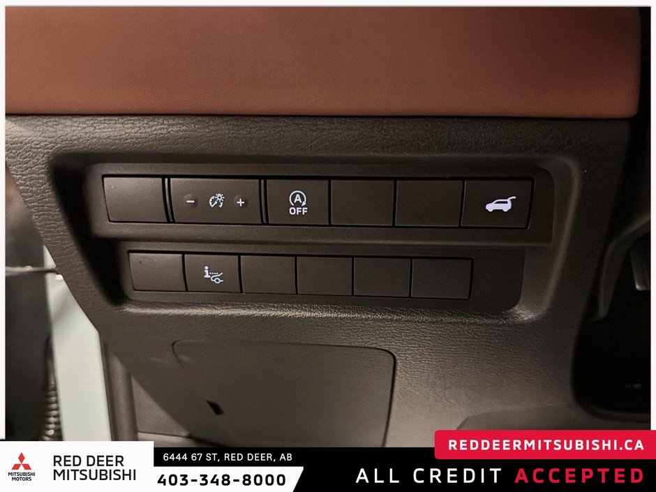 2026 Mitsubishi Outlander-26