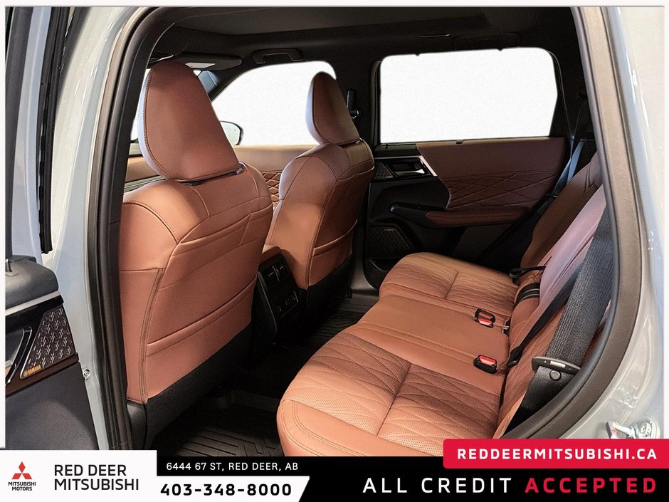 2026 Mitsubishi Outlander-12