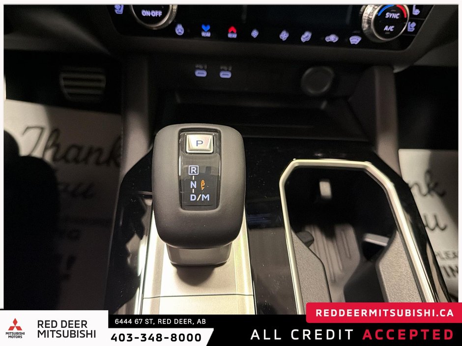 2026 Mitsubishi Outlander NOIR S-AWC-21