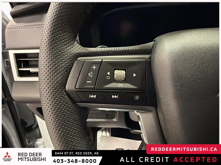 2026 Mitsubishi Outlander NOIR S-AWC-17