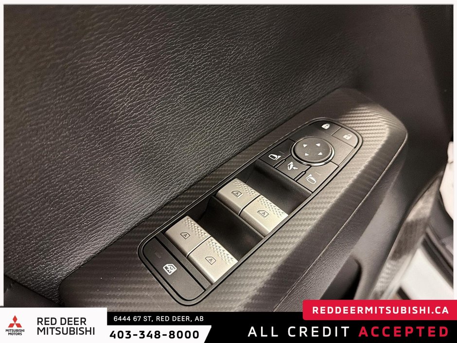 2026 Mitsubishi Outlander NOIR S-AWC-13