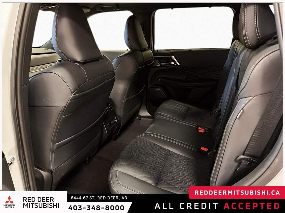 2026 Mitsubishi Outlander NOIR S-AWC-12