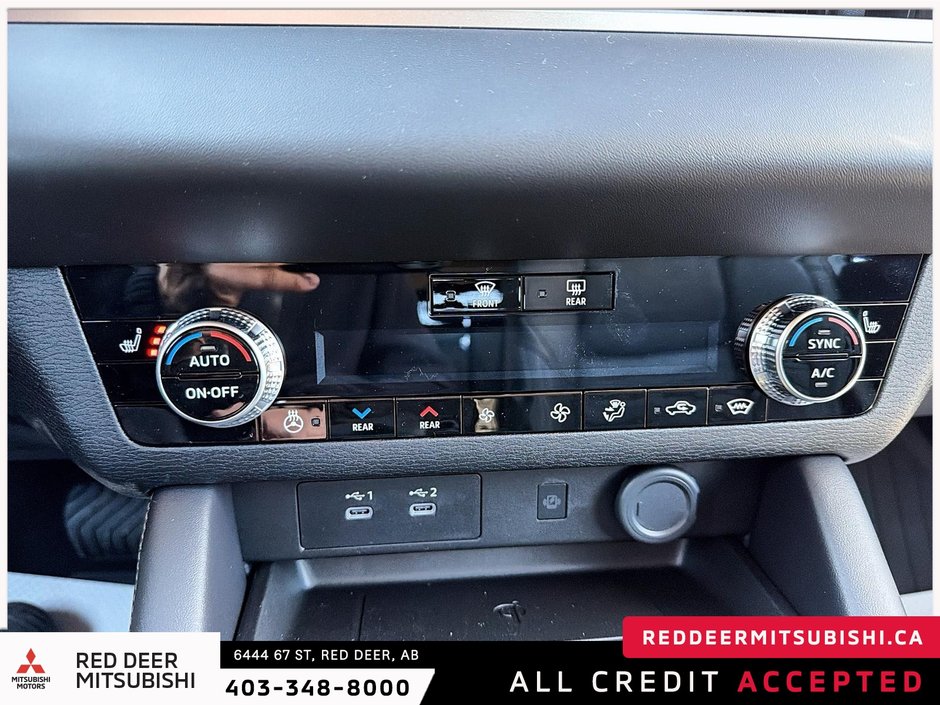 2026 Mitsubishi Outlander LE S-AWC-19
