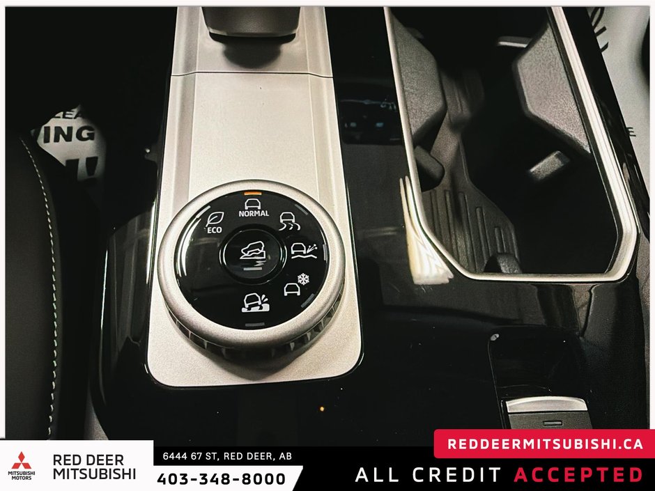 2026 Mitsubishi Outlander LE S-AWC-22
