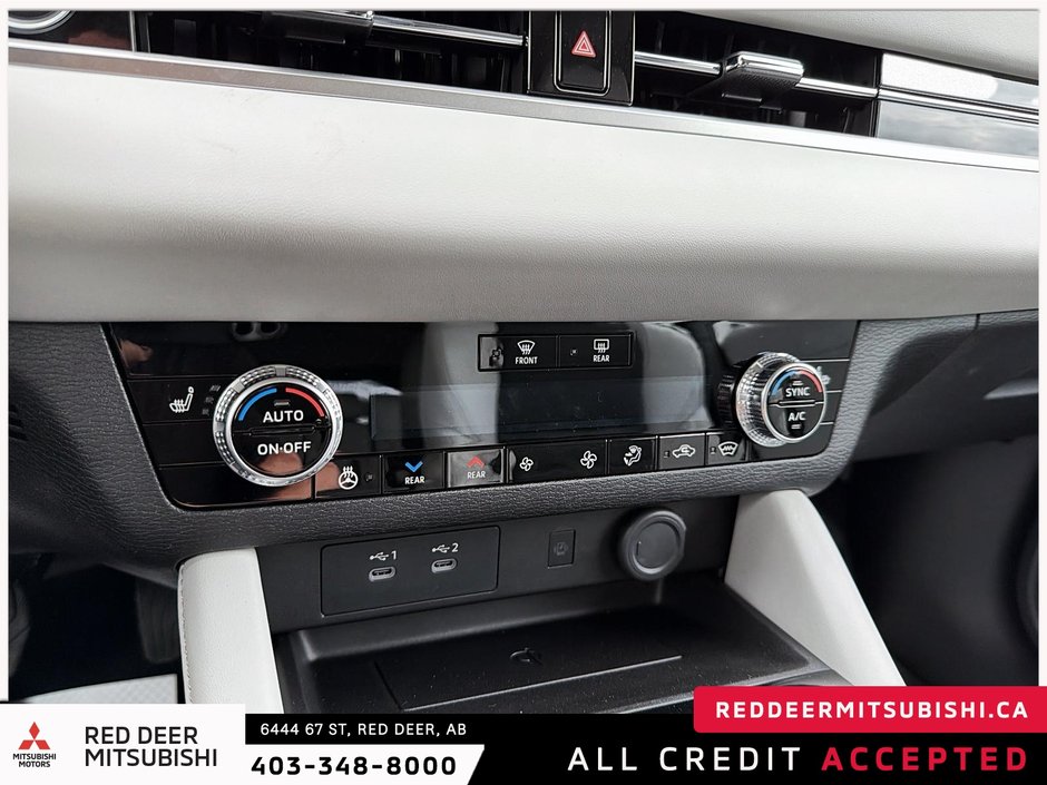 2026 Mitsubishi Outlander LE S-AWC-19
