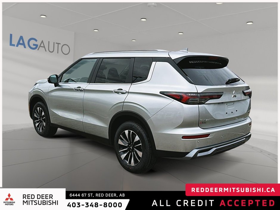 2026 Mitsubishi Outlander LE S-AWC-3