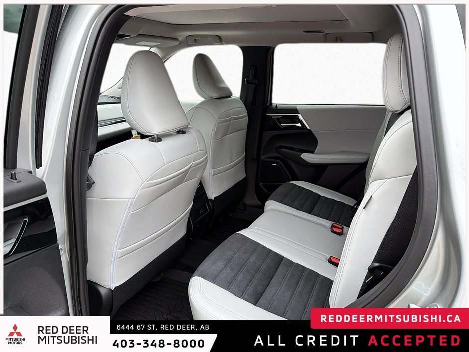 2026 Mitsubishi Outlander LE S-AWC-12