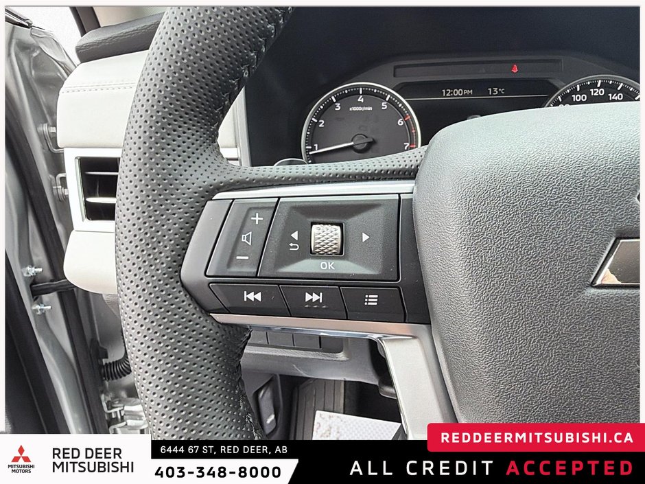 2026 Mitsubishi Outlander LE S-AWC-16