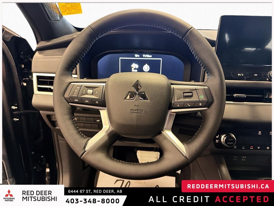 2026 Mitsubishi Outlander NOIR S-AWC-16