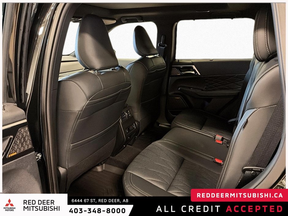 2026 Mitsubishi Outlander NOIR S-AWC-12