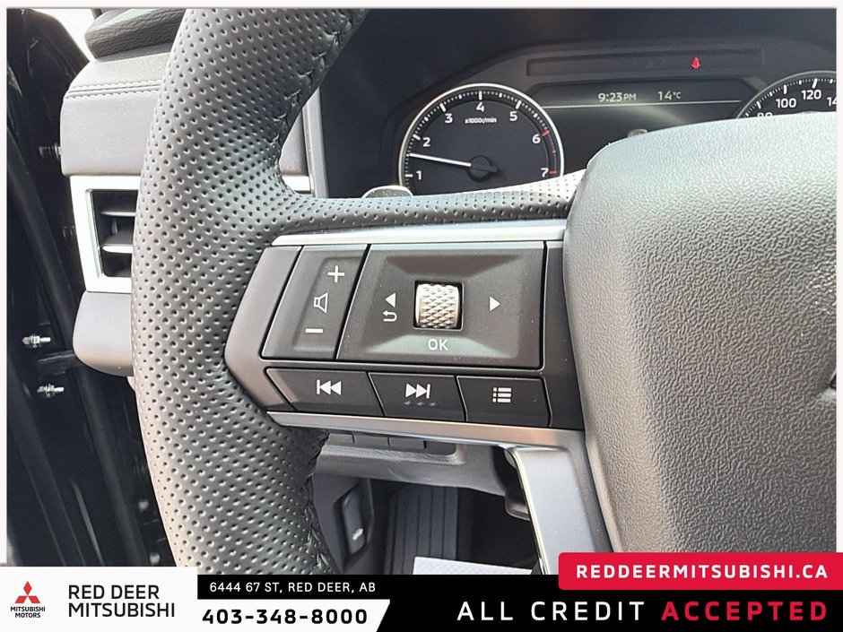 2026 Mitsubishi Outlander SE S-AWC-14