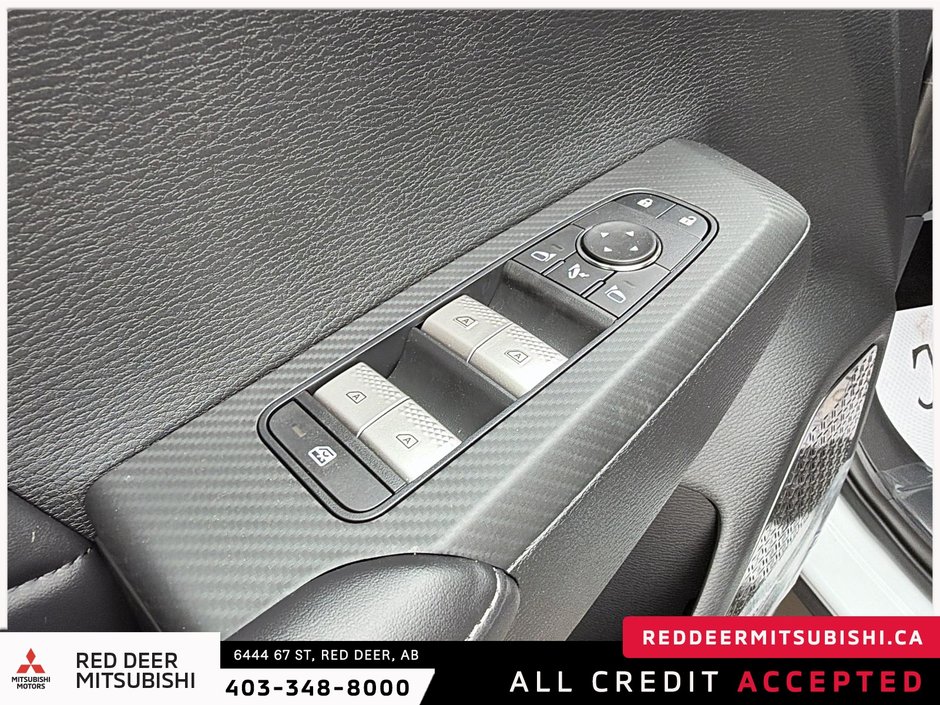 2026 Mitsubishi Outlander NOIR S-AWC-13