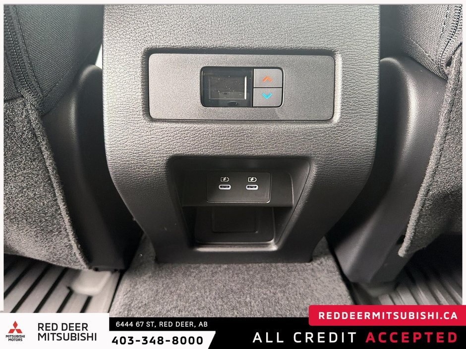 2026 Mitsubishi Outlander SE S-AWC-11