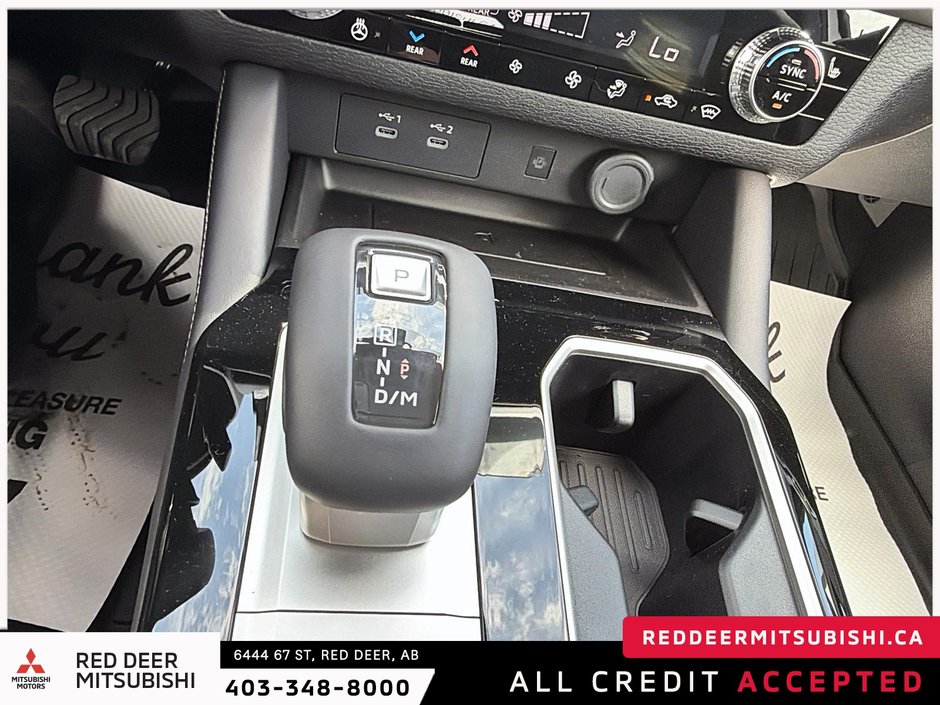 2026 Mitsubishi Outlander SE S-AWC-19