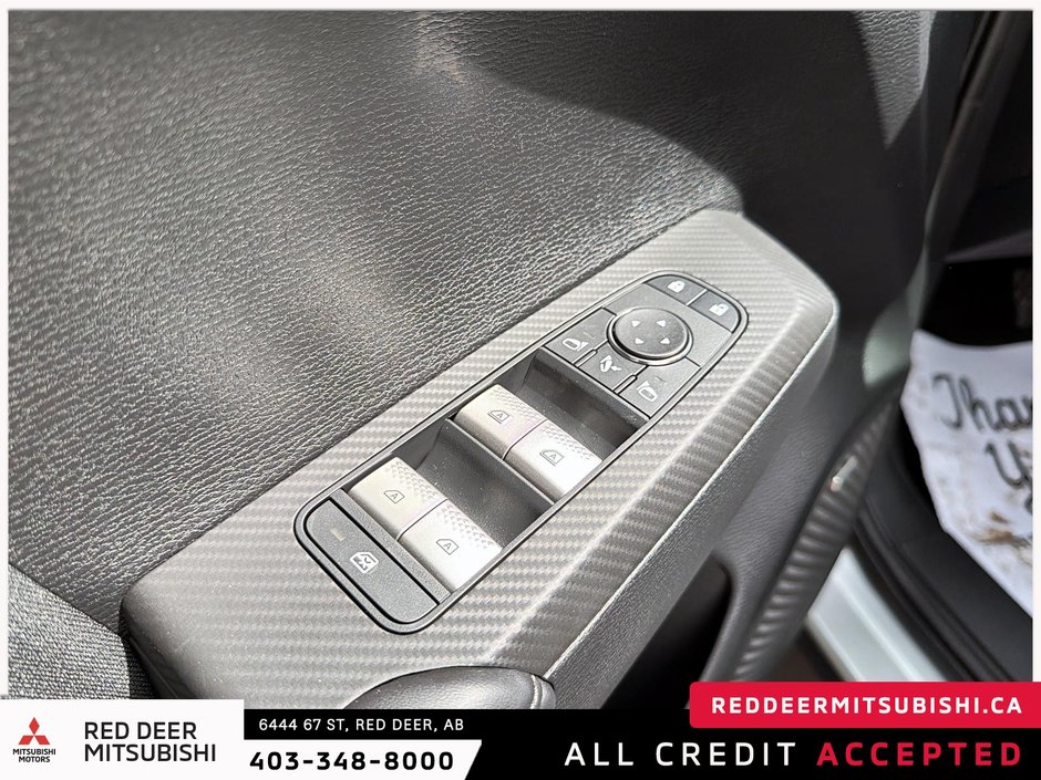 2026 Mitsubishi Outlander SE S-AWC-13