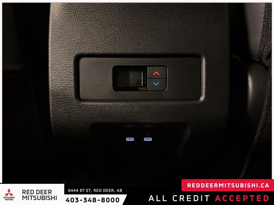 2026 Mitsubishi Outlander LE S-AWC-11
