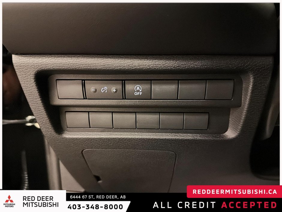 2026 Mitsubishi Outlander ES S-AWC-15