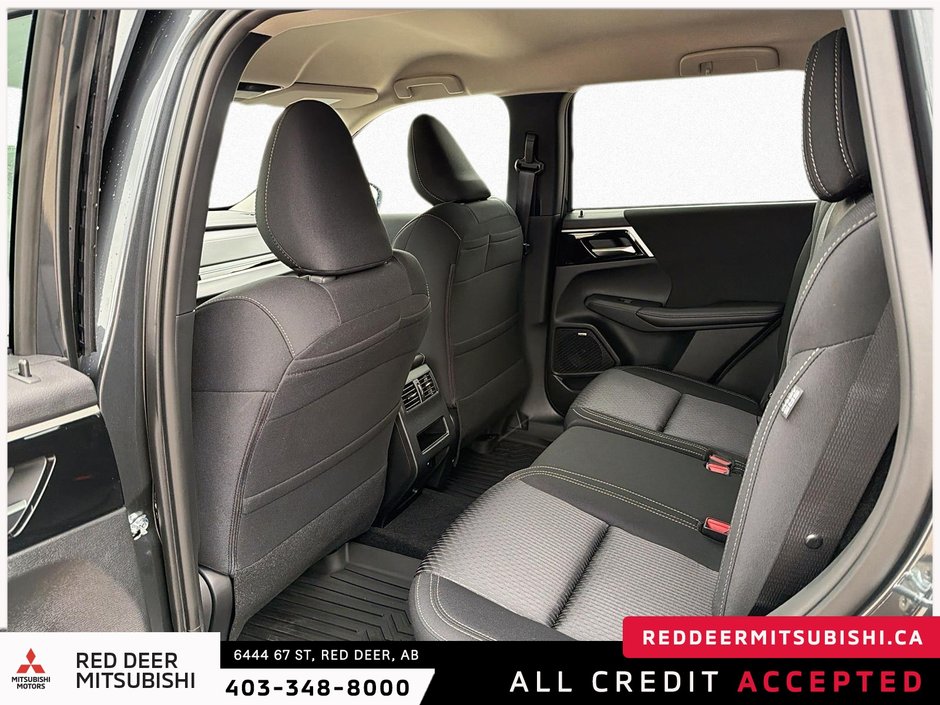 2026 Mitsubishi Outlander ES S-AWC-9