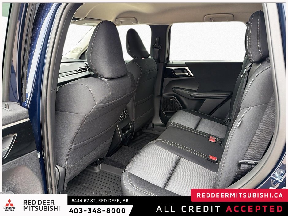 2026 Mitsubishi Outlander ES S-AWC-10