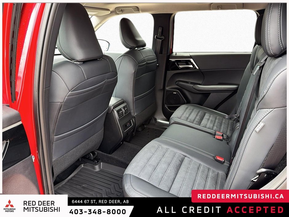 2026 Mitsubishi Outlander LE S-AWC-12
