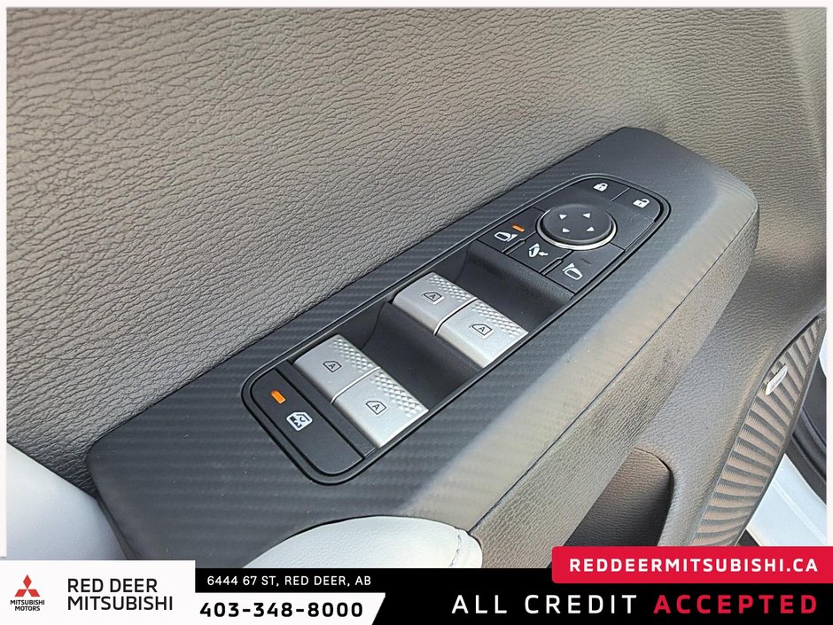 2026 Mitsubishi Outlander LE S-AWC-12