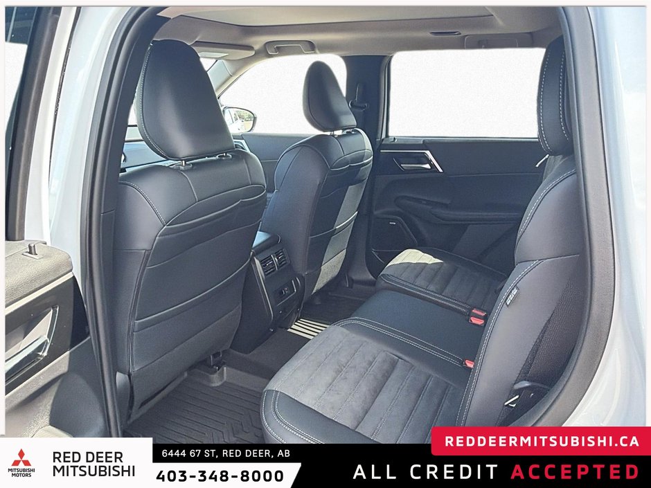 2026 Mitsubishi Outlander LE S-AWC-12
