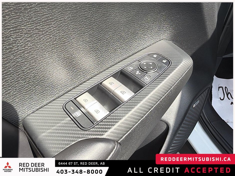 2026 Mitsubishi Outlander LE S-AWC-13