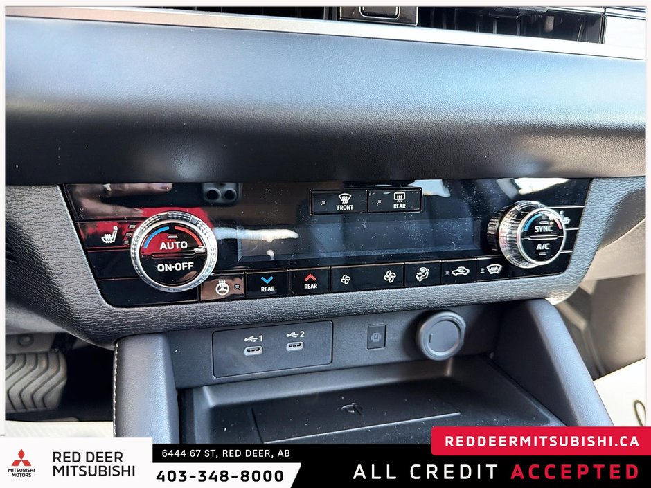 2026 Mitsubishi Outlander LE S-AWC-19