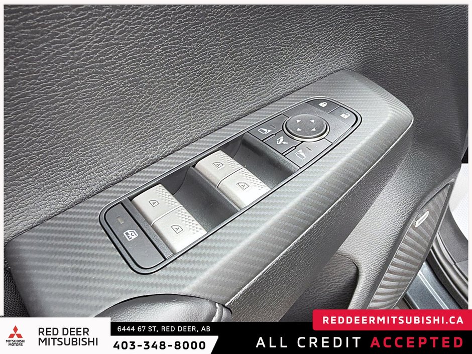 2026 Mitsubishi Outlander SE S-AWC-13